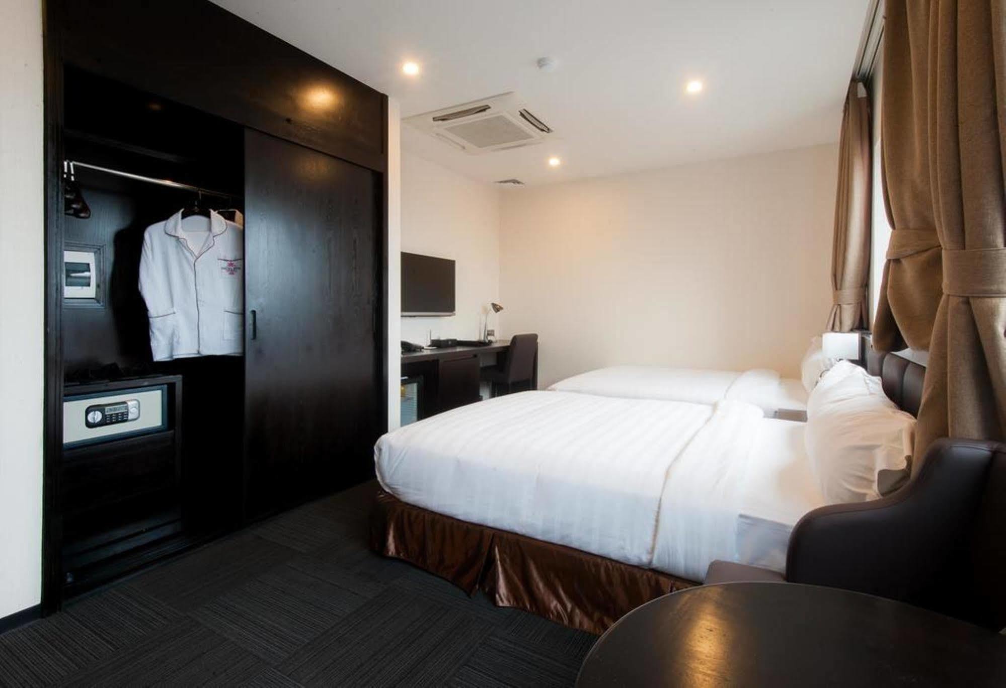 Sakura Hotel Ханой Екстериор снимка