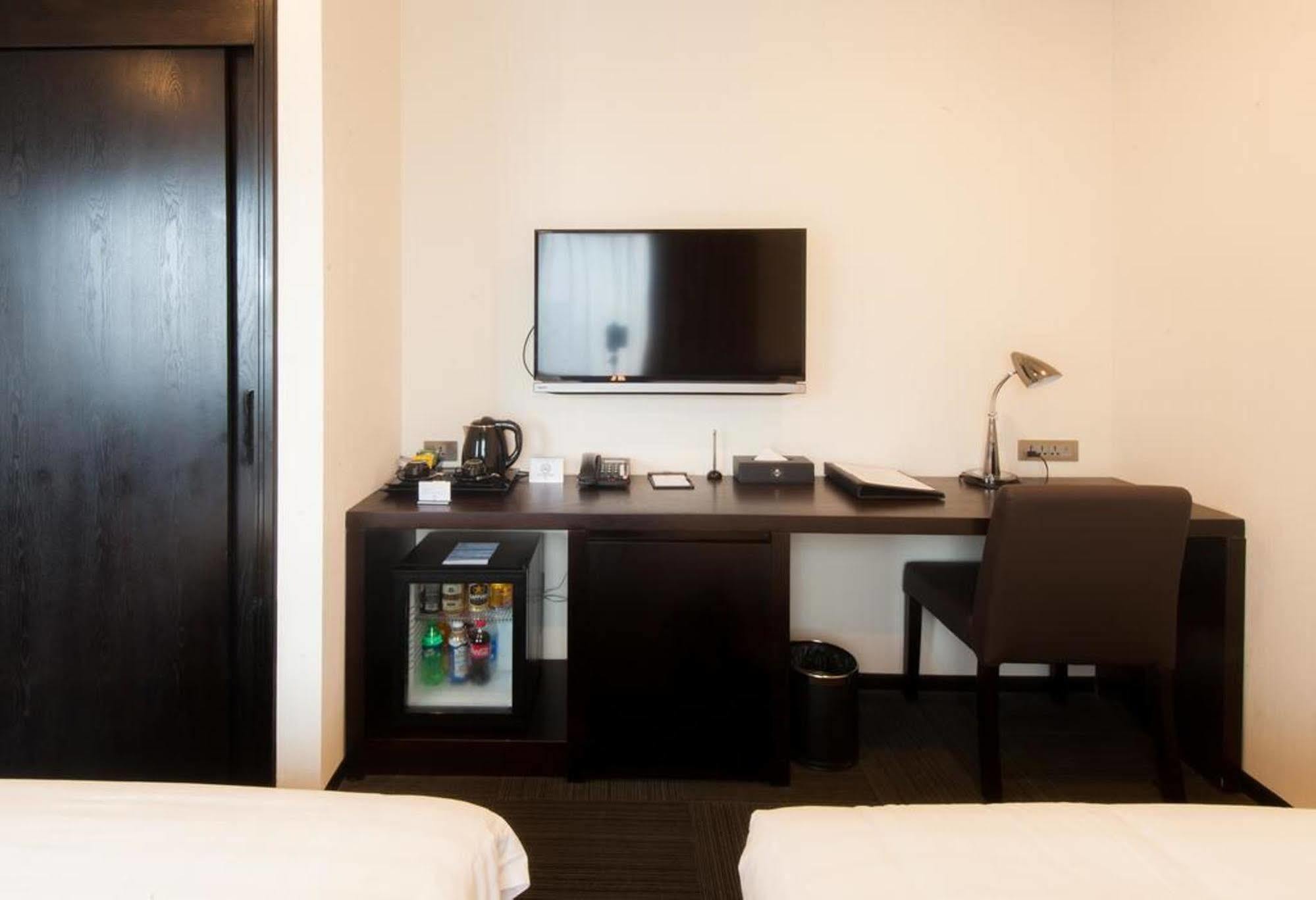 Sakura Hotel Ханой Екстериор снимка