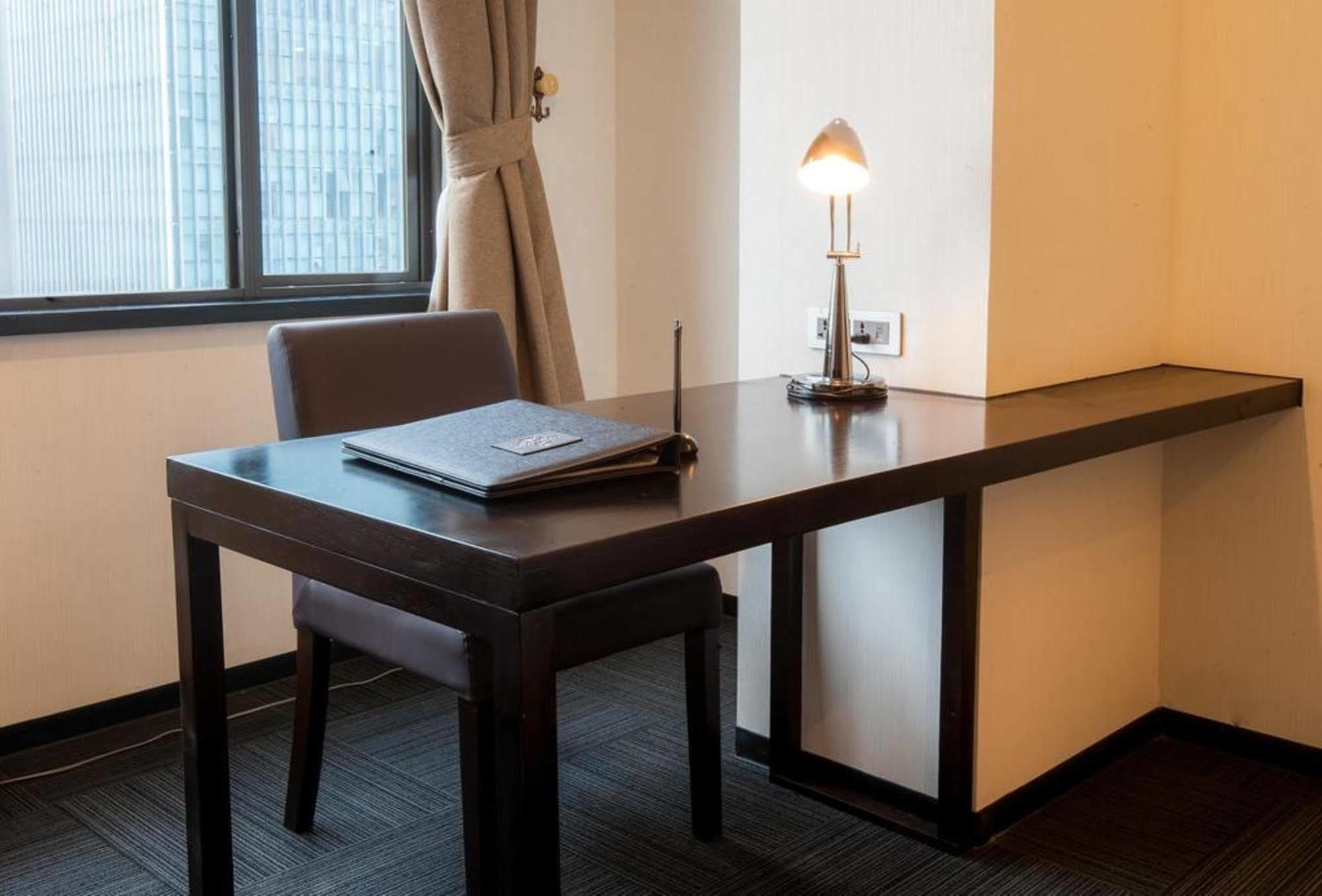 Sakura Hotel Ханой Екстериор снимка